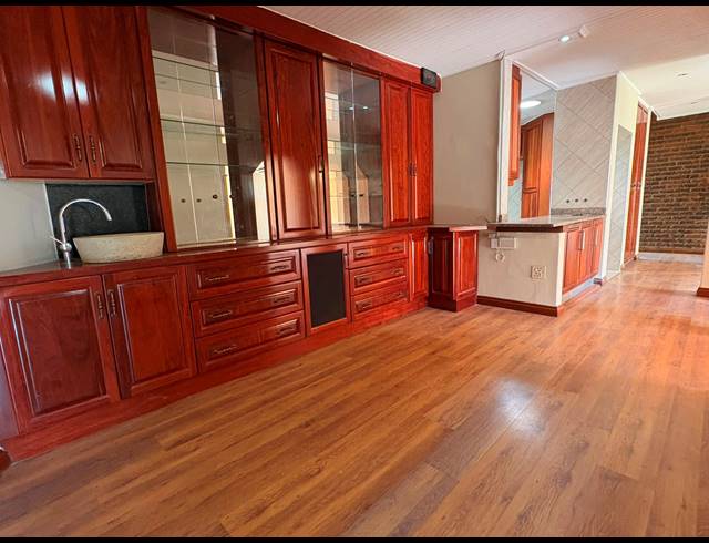 5 BEDROOM HOUSE FOR SALE IN SASOLBURG EXT 4